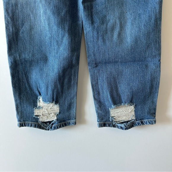 L.T.J Letter to Juliet • Distressed Straight Leg Jeans - Picture 6 of 10